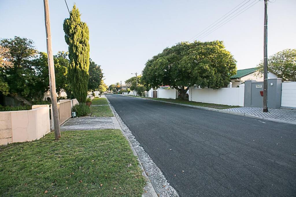 Whale Cottage With Airconditioning Hermanus Exterior photo